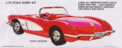 AMT-1374 1960 Chevrolet Corvette 3-in-1 Kit